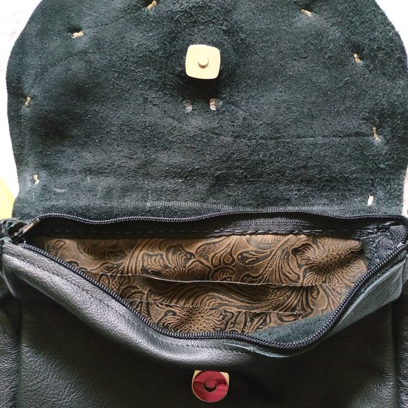 NWT Stage Coach Hipster purse - Picture 3 of 3